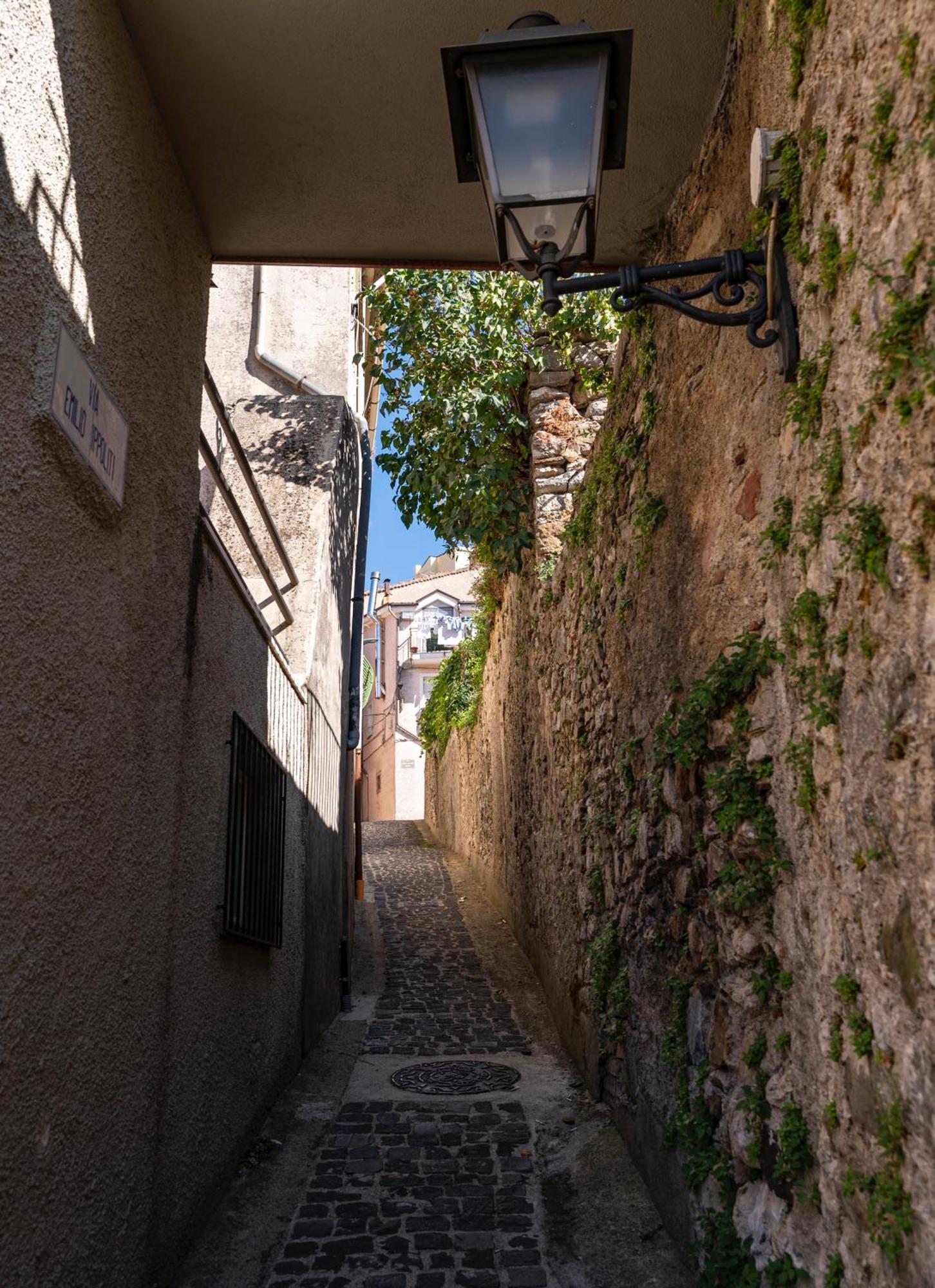 Piazza Laurino Apartments Basic Excursions Alto Cilento Pellegrinaggio Giubilare Exterior photo